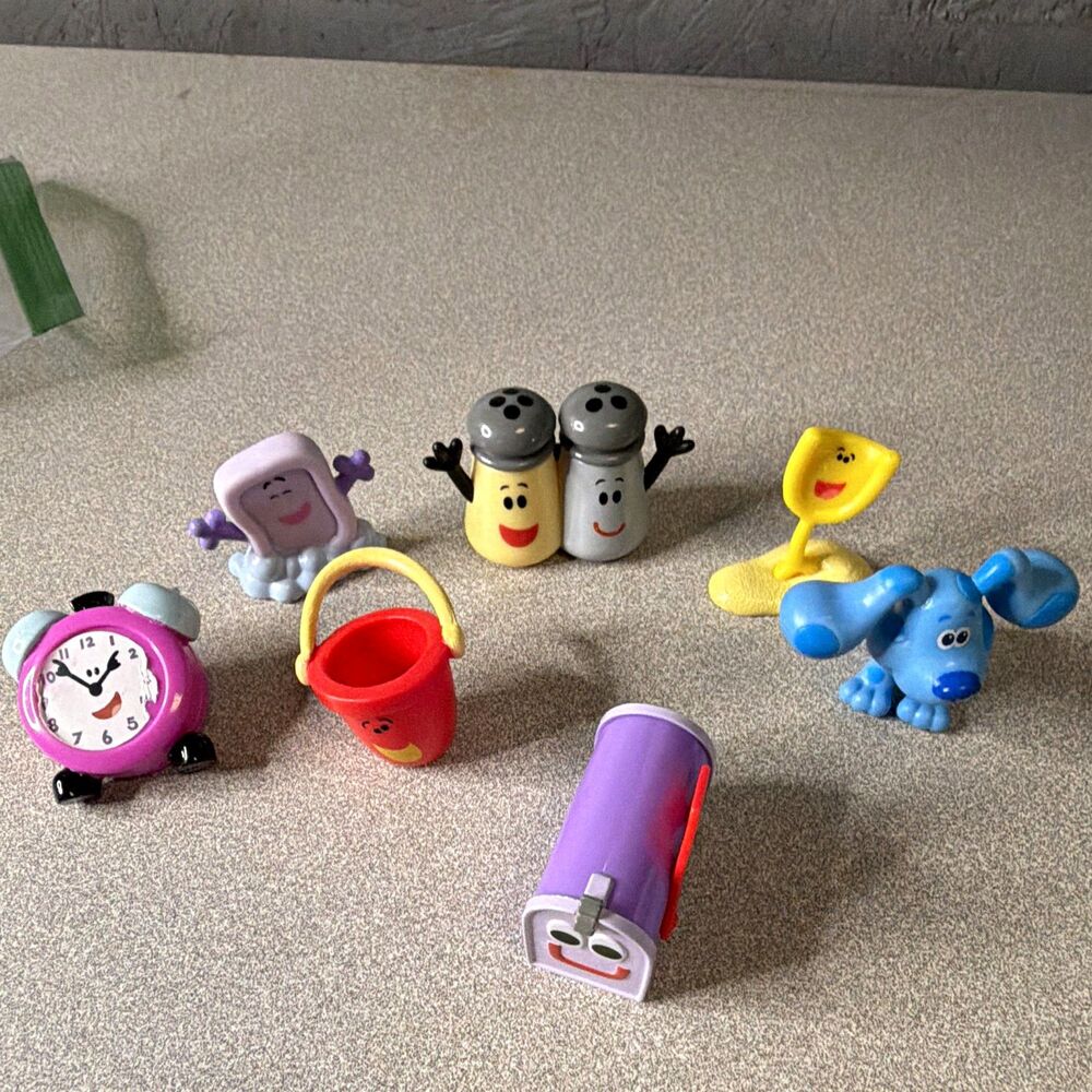 Nickelodeon Blue’s Clues Mini Figure Lot Blue Mr. Salt Mrs. Pepper Shovel